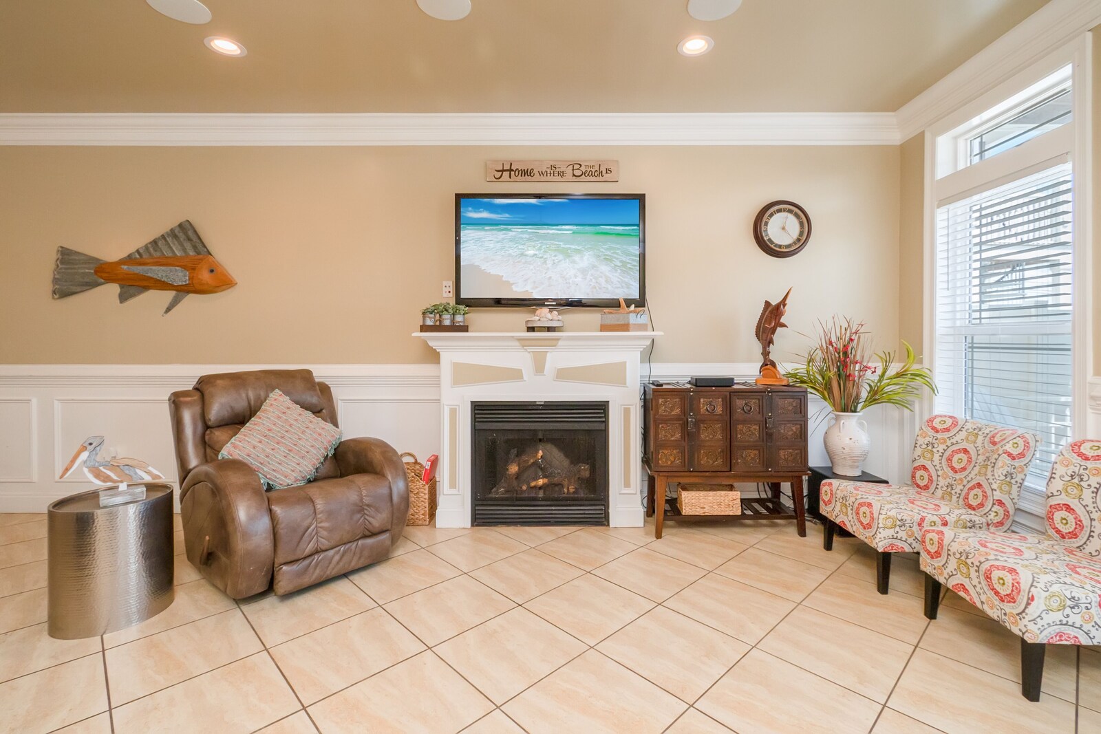 couch, interior, fireplace, living area, indoor, television, daytime at Albacore Adventure PCB