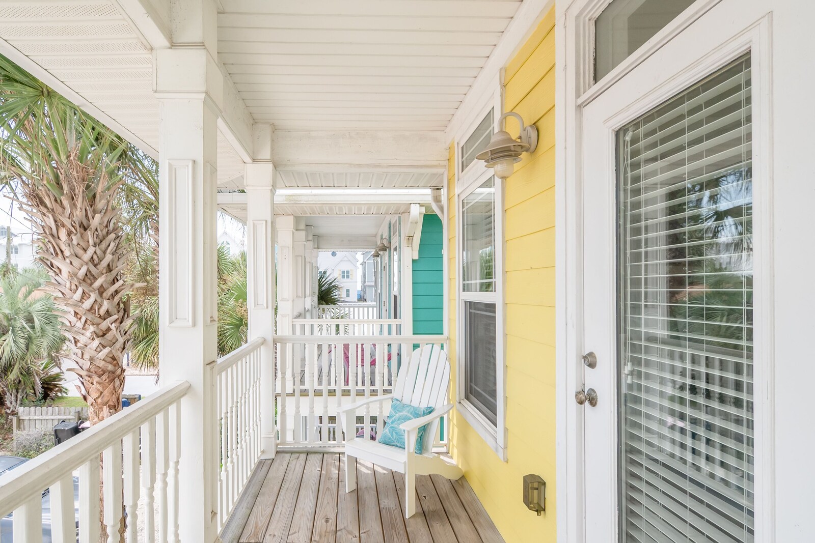 property entrance, outdoor, terrace patio, summer, balcony, daytime at Albacore Adventure PCB