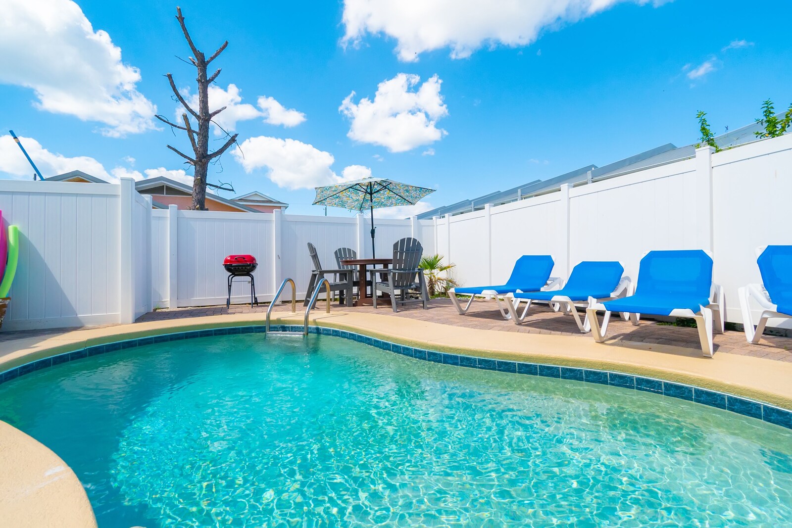 outdoor pool, fence, outdoor, summer, handrail, pool visible, daytime, sun loungers at Albacore Adventure PCB